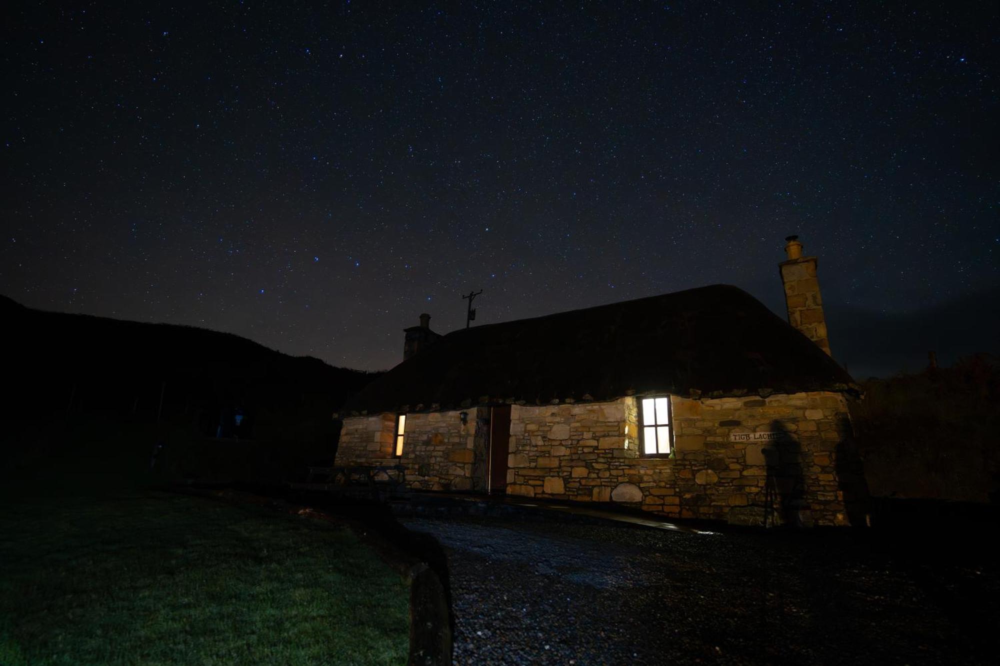 Tigh Lachie, Mary'S Thatched Cottages, Elgol, Isle Of Skye מראה חיצוני תמונה